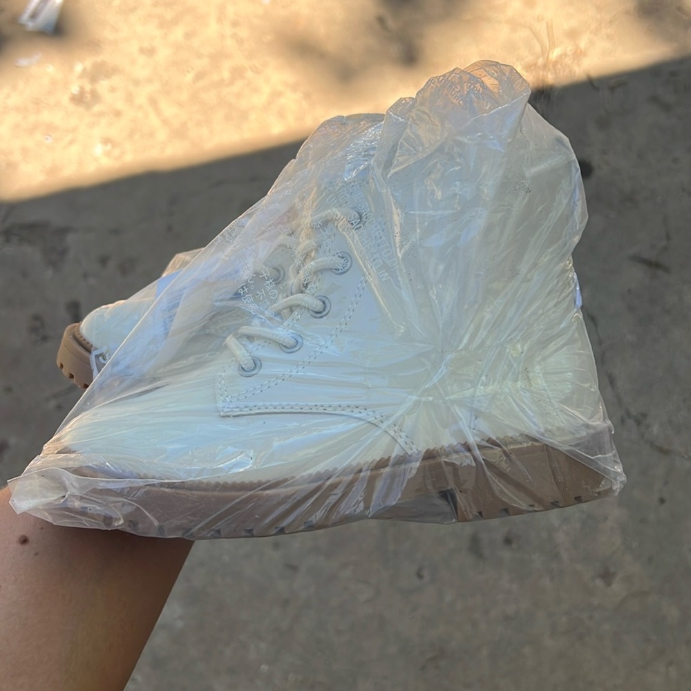 White Old Navy Girls Boots
